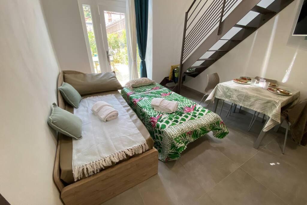 Appartamento New Agriloft 4 Palms clima, giardino e Wi-Fi a 50 mt dal mare Bordighera Esterno foto